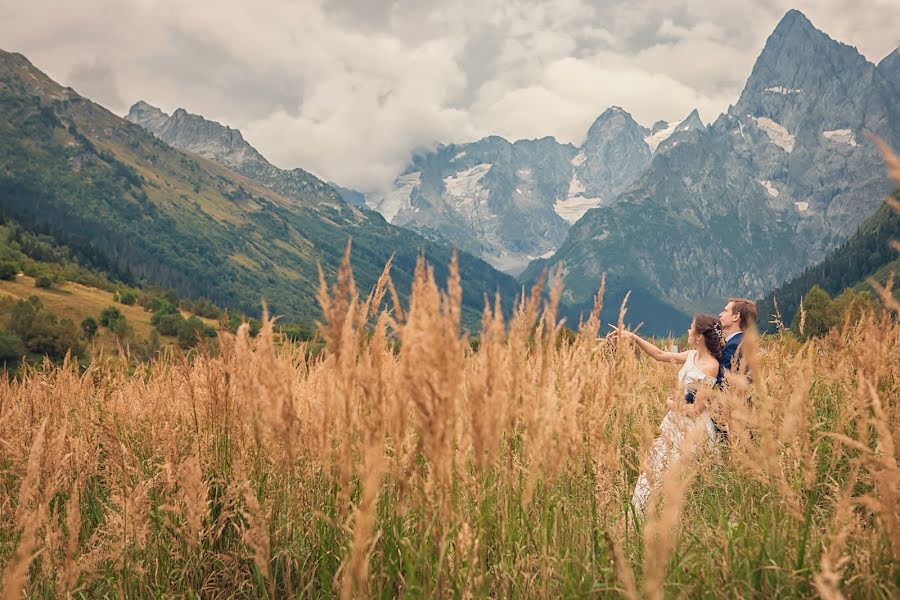 Fotógrafo de casamento Valentina Kolodyazhnaya (freezemotions). Foto de 21 de junho 2017