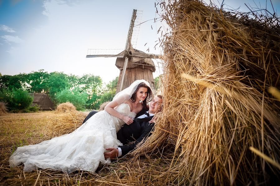 Wedding photographer Krzysztof Laszczyk (krzysztoflaszcz). Photo of 8 March 2016