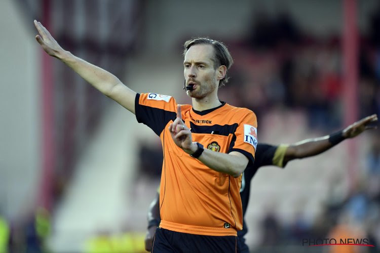 Francky Dury vindt hem een grote meneer, dit is de reactie van Wim Smet na 'spookfout' in KV Oostende - Zulte Waregem