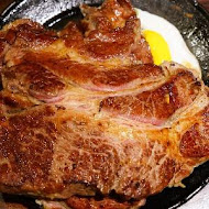人从众厚切牛排館