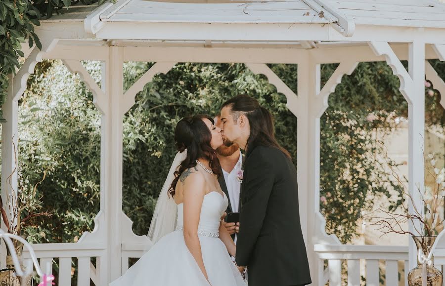 Wedding photographer Sam Taylor (samtaylor). Photo of 29 December 2019