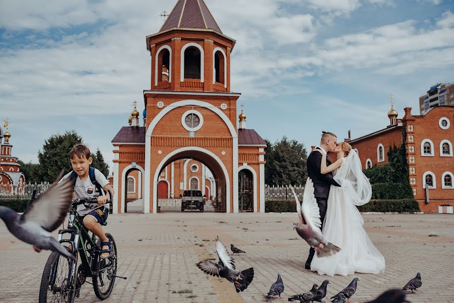 Bryllupsfotograf Olga Nikolaeva (avrelkina). Foto fra august 12 2020