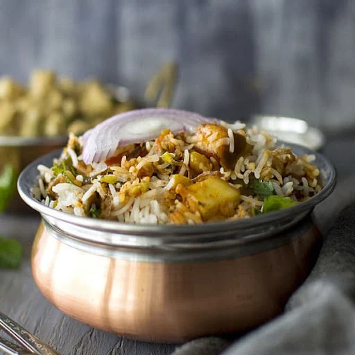 Veg Biryani With Curry