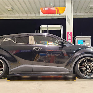 C-HR NGX50