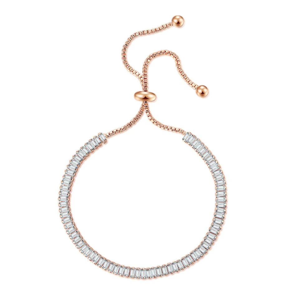 Bracelet cristal ajustable, zircon cubique rectangulaire et diamants. Une rangée complète pour un éclat maximal et un style raffiné.