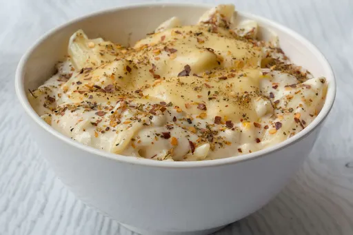 White Sauce Cheese Classic Pasta