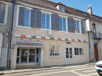 maison à Saint-Amand-Montrond (18)