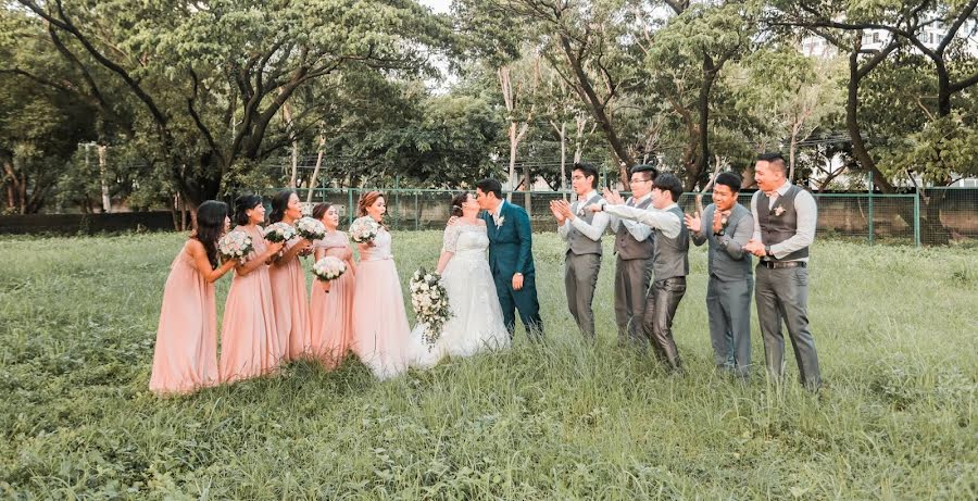 Wedding photographer Mark Louie Vasquez (cupcakecinema). Photo of 31 January 2019