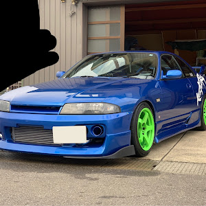 スカイライン R33