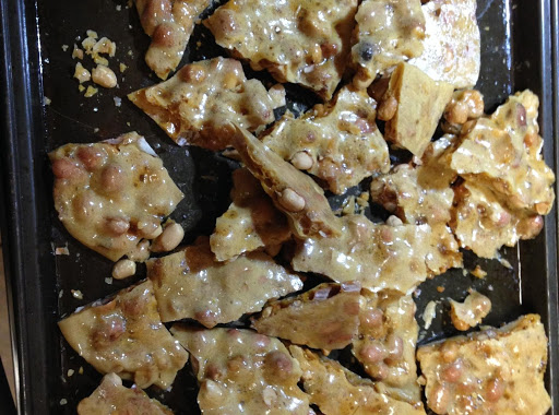 Super easy microwave peanut brittle!