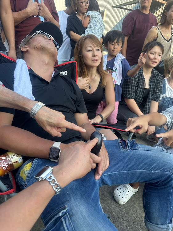 NV350キャラバンのアミちゃん・日本酒は独り占め・謝罪動画・スペシャリストに関するカスタム事例の投稿画像13枚目