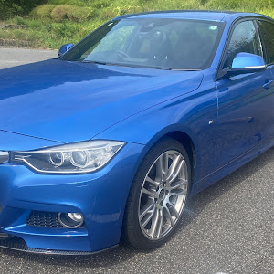 3シリーズ セダン 320i