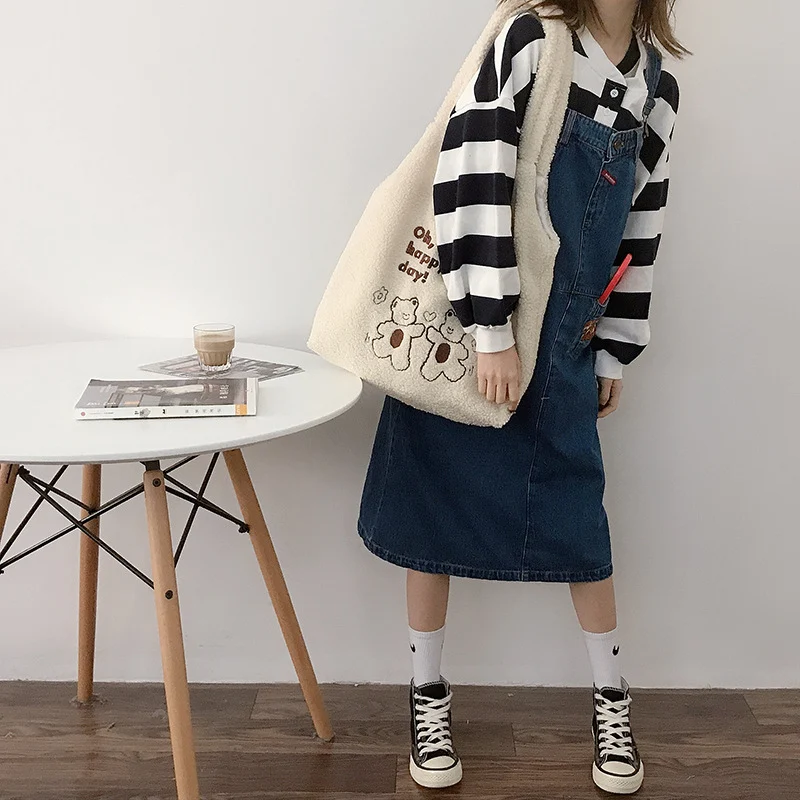 Lambskin Bear Embroidered Large Capacity Shoulder Bag