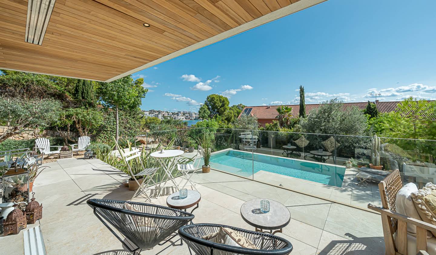 Apartment with terrace and pool Cas Català