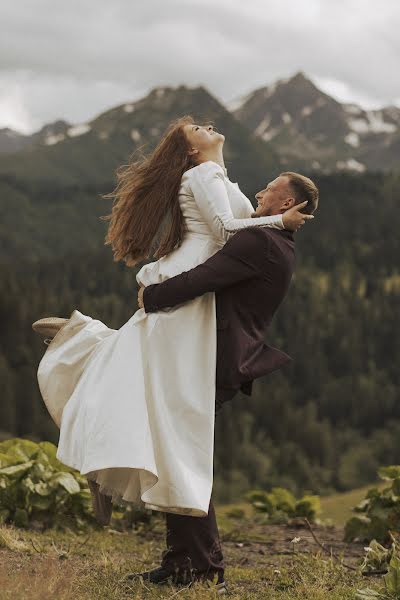 Fotógrafo de casamento Nastya Konnik (anastasikonn). Foto de 9 de setembro 2022