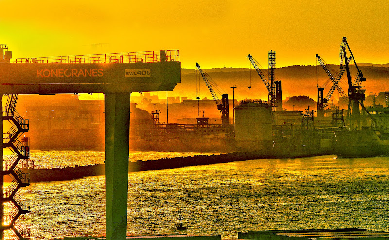 Mattino al porto di Croatti Carlo