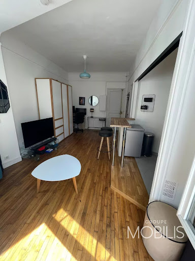 Apartment 4