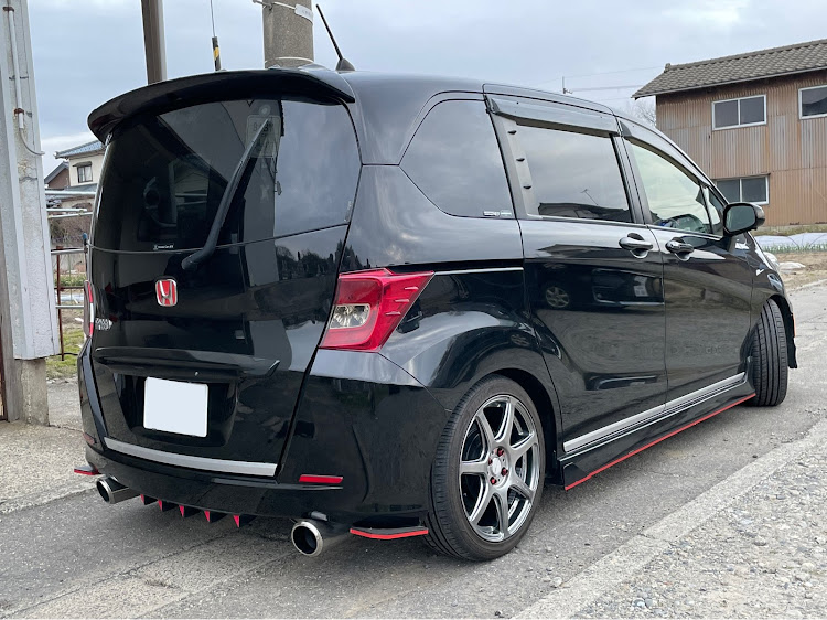 フリードのタイヤ交換完了・タイヤ組み替え完了・ワークエモーション・DIY・誰かに見せたいに関するカスタム事例の投稿画像8枚目
