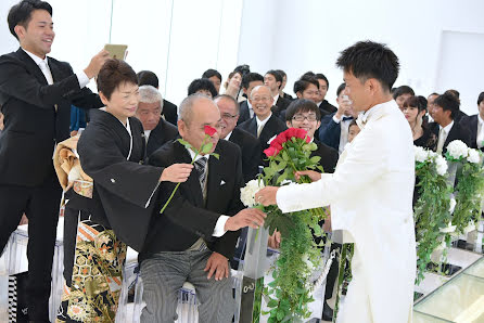 Fotógrafo de casamento Kazuki Ikeda (kikiphotoworks). Foto de 19 de outubro 2017