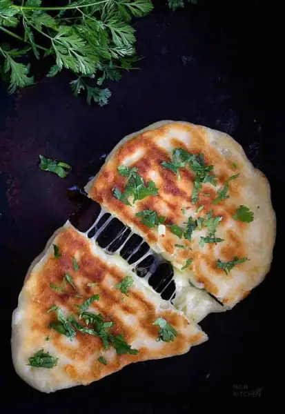 Cheese Garlic Naan