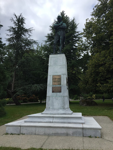 Robert Burns Statue