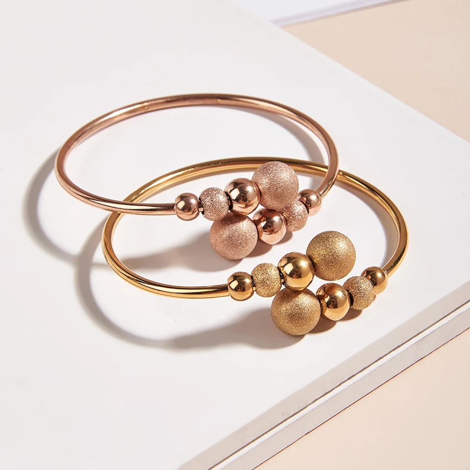 Edelstahl-Armband mit Perlen, stilvolles Design für Damen und Herren, robust und langlebig, perfekt für jeden Tag und Events.
