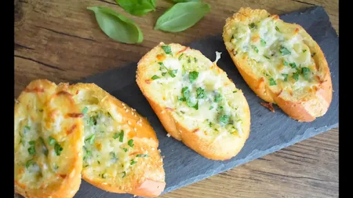 Freshly Baked Garlic Bread [5 Pieces]