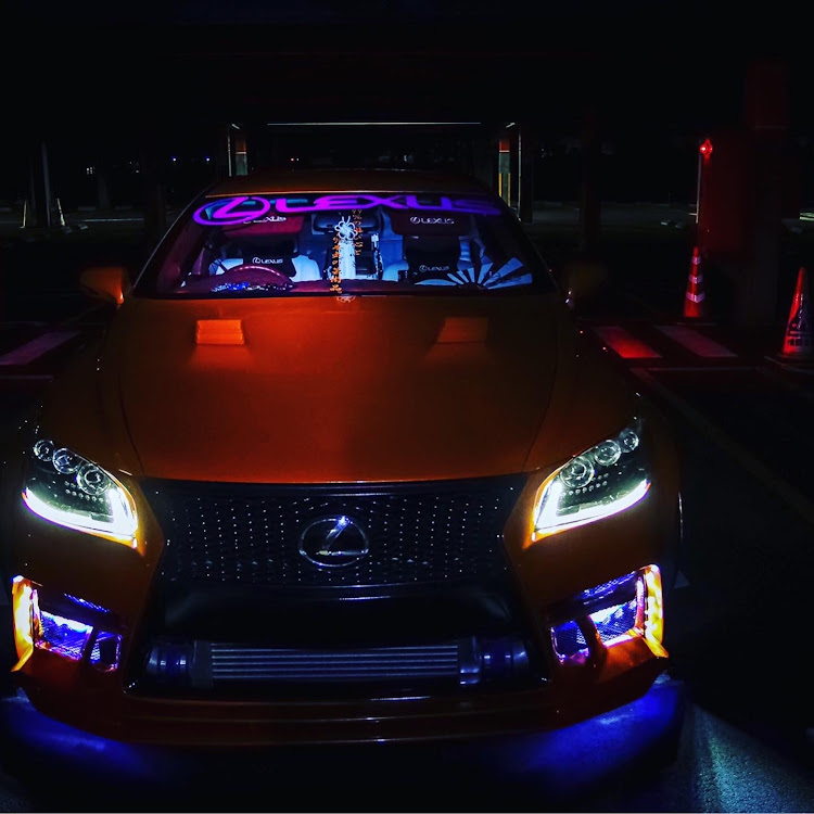LSのLS460・沖縄・チェイサーJZX100・マークX 130系・全国友あれステッカーに関するカスタム事例の投稿画像7枚目
