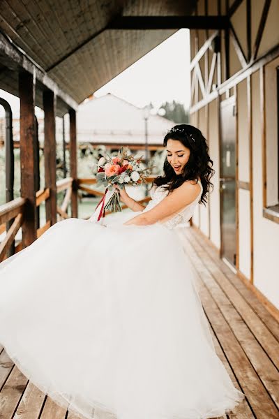 Fotógrafo de casamento Marina Voronova (voronova). Foto de 4 de agosto 2019