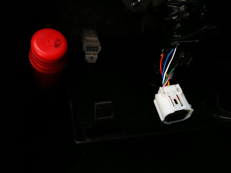 カローラスポーツのLEDフットライト・DIYに関するカスタム事例の投稿画像4枚目