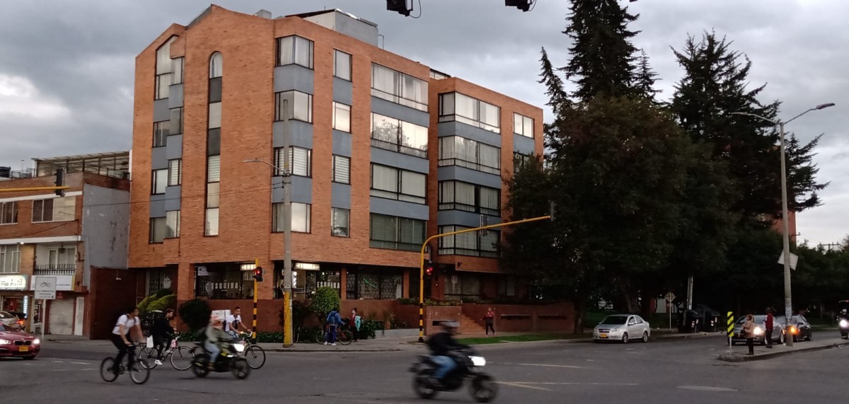 Apartamento En Venta - Ciudad Jardin Norte, Bogota