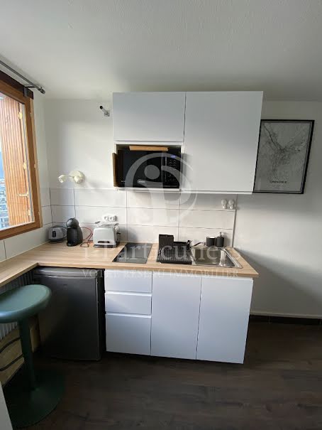 Location meublée appartement 1 pièce 12 m² à Grenoble (38000), 400 €