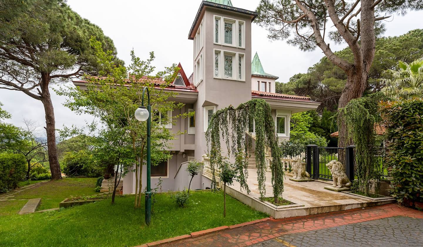 Maison avec terrasse Sarıyer