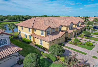 House with pool 3