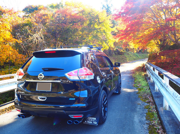 エクストレイルのエクストレイルT32・日産・2020ベストショット・紅葉・紅葉ドライブに関するカスタム事例の投稿画像1枚目