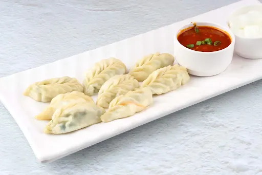 Chicken Steamed Momos [8 Pieces]