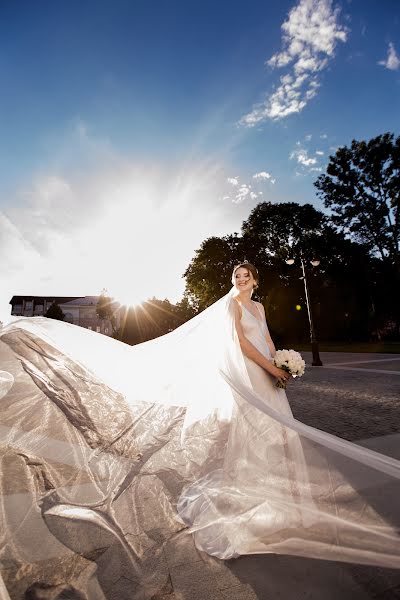 Wedding photographer Aleksandr Lobanov (alexanderlobanov). Photo of 24 August 2020