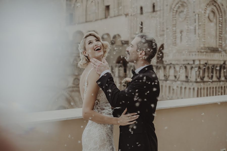 Wedding photographer Gianluca Sammartano (studiosammartano). Photo of 15 November 2022