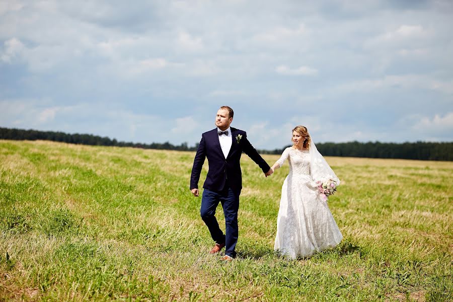 Fotógrafo de casamento Slava Grebenkin (slava-grebenkin). Foto de 28 de agosto 2017