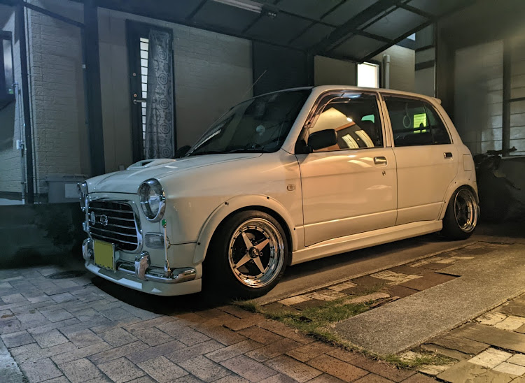 ミラジーノの涼しいからやりやすい・夜に車磨き・11月もよろしくお願いしますに関するカスタム事例の投稿画像1枚目