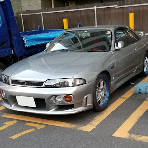 スカイライン R33