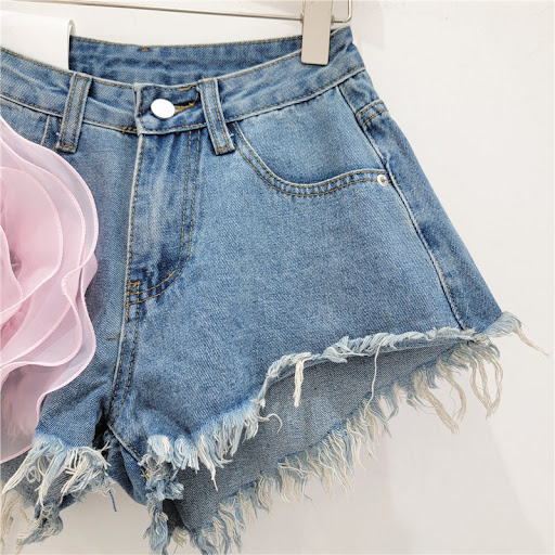 Title 2, Womens three-dimensional flower denim shorts, ...