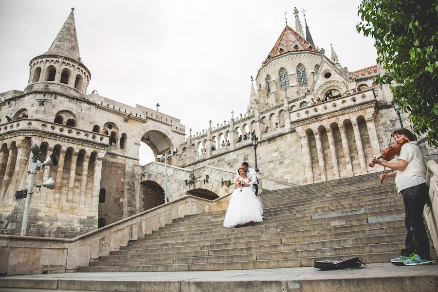 Fotógrafo de casamento Mery Borza (meryborza). Foto de 25 de fevereiro 2016