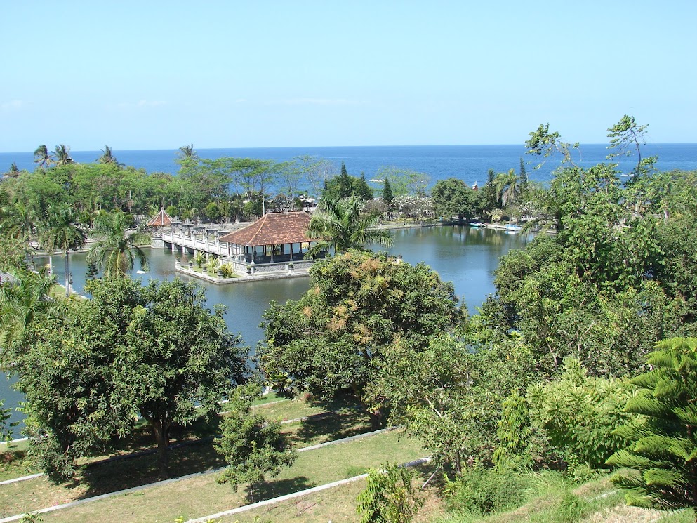 puri taman ujung