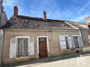 maison à Ainay-le-Château (03)