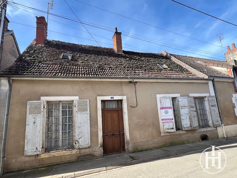 Vente maison 3 pièces 101 m² à Ainay-le-Château (03360), 19 000 €