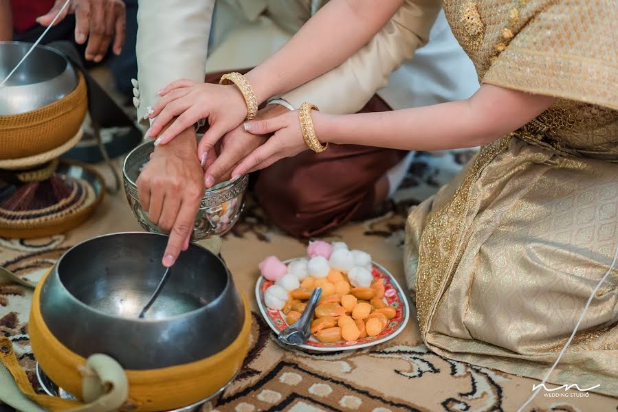 Kāzu fotogrāfs Chalermpol Sattathum (nnweddingstudio). Fotogrāfija: 8. septembris 2020