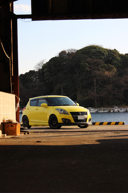 スイフトスポーツの今年1年ありがとうございました・来年もよろしくお願いしますに関するカスタム事例の投稿画像1枚目