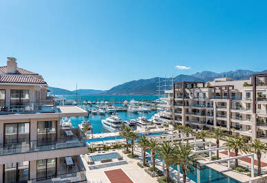 Apartment with terrace and pool 7