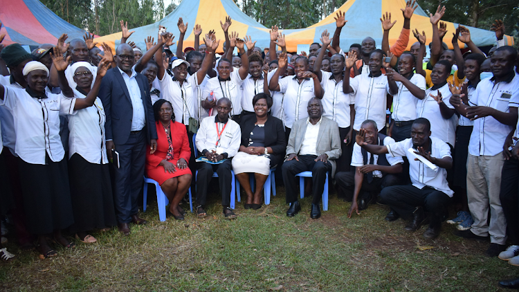 Homa Bay Governor Gladys Wanga, Deputy Governor Oyugi Magwanga, Alex Ogoro and members of the sacco at Mathenge in Kasipul on April 13, 2024.